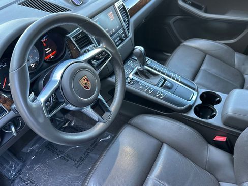 Used 2018 Porsche Macan S image 5