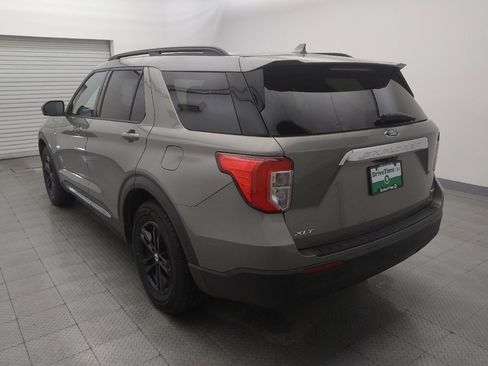 Used 2020 Ford Explorer XLT RWD image 5