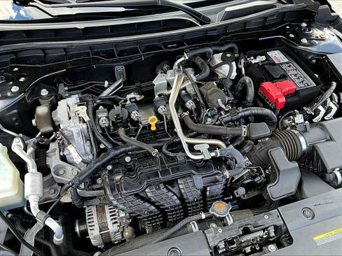 Certified 2022 Nissan Altima 2.5 SR FWD image 30