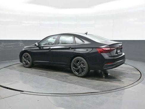 New 2026 Volkswagen Jetta SE FWD image 5