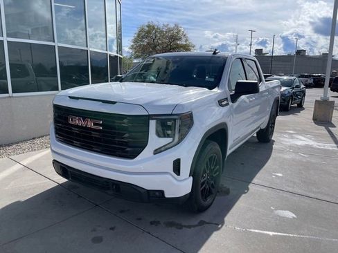 Used 2026 GMC Sierra 1500 Elevation AWD/4WD image 2