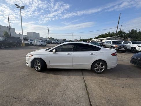 Used 2014 Ford Fusion SE w/ Equipment Group 201A image 8