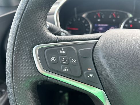 Used 2022 Chevrolet Equinox LT FWD image 24