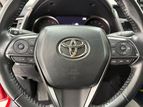 Used 2023 Toyota Camry XSE image 9