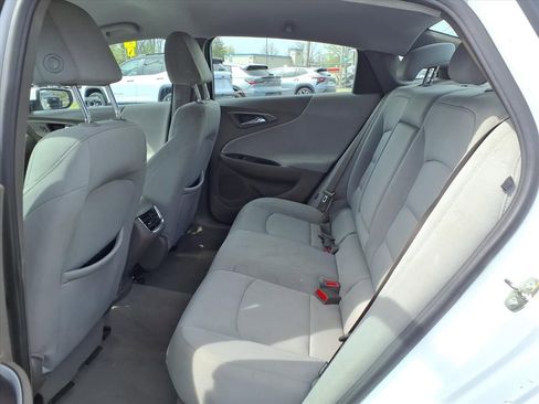 Used 2022 Chevrolet Malibu LT image 12