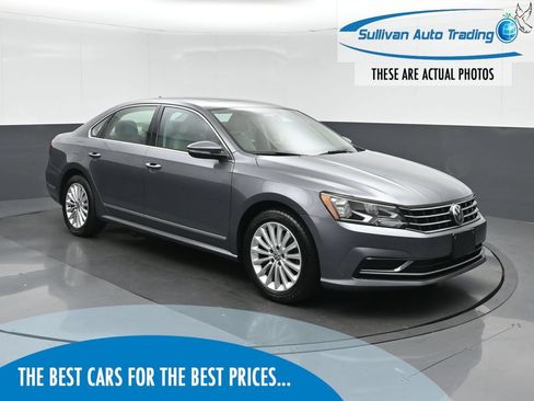 Used 2017 Volkswagen Passat 1.8T SE FWD image 1