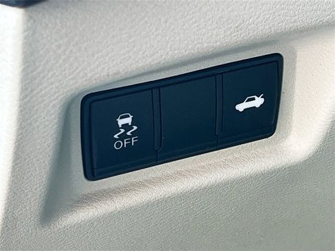 Used 2023 INFINITI Q50 Luxe w/ Cargo Package image 10