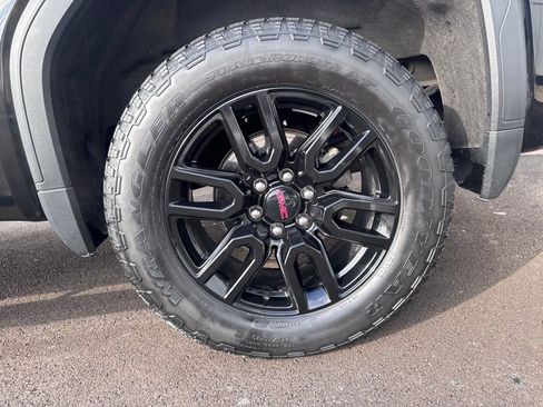 Used 2023 GMC Sierra 1500 Elevation w/ Preferred Package image 32