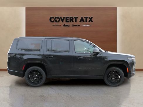 New 2026 Jeep Grand Wagoneer Limited AWD/4WD image 6