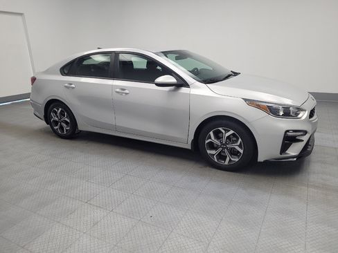 Used 2019 Kia Forte LXS image 11
