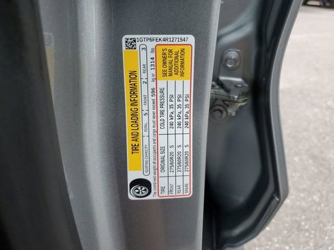 Used 2024 GMC Canyon Denali image 31