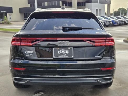 Used 2021 Audi Q8 Premium w/ Convenience Package AWD/4WD image 5