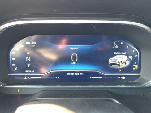 Used 2023 Chevrolet Suburban High Country w/ Premium Package 2 image 8