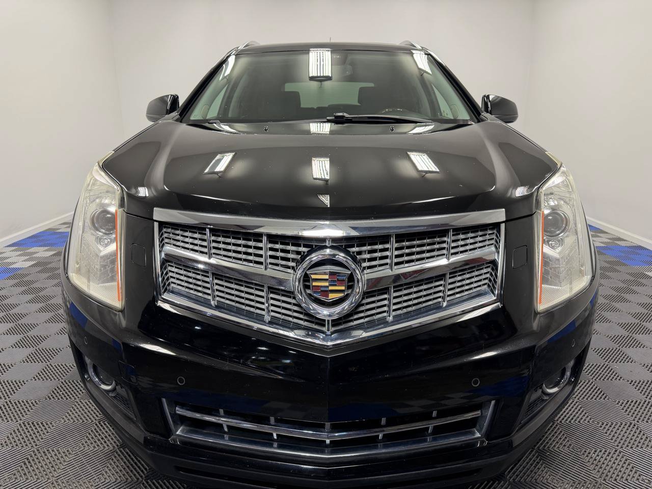 Used 2012 Cadillac SRX Premium FWD image 2