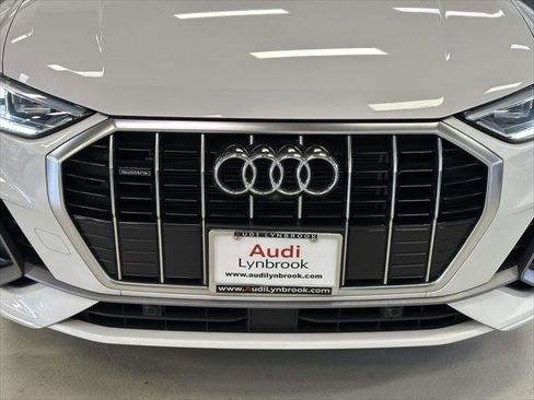 Used 2022 Audi Q3 2.0T Premium Plus w/ Premium Plus Package image 8