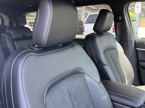 New 2026 Jeep Grand Cherokee L 4WD image 12