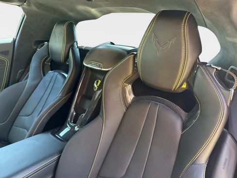 Used 2025 Chevrolet Corvette Z06 RWD image 33