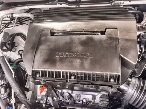 Certified 2026 Honda Pilot EX-L image 10