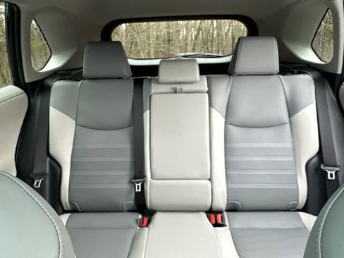 New 2025 Toyota RAV4 Limited image 38