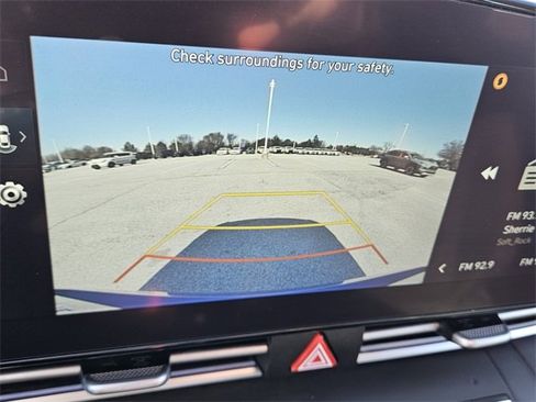 Used 2024 Hyundai Elantra SEL image 20