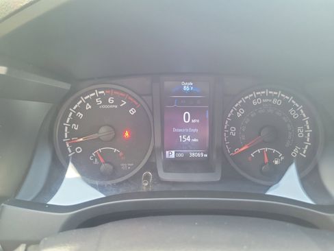 Used 2023 Toyota Tacoma SR RWD image 28
