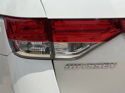 Used 2016 Honda Odyssey Touring image 6