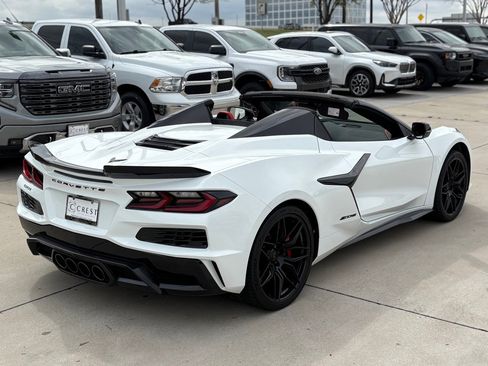 Used 2025 Chevrolet Corvette Z06 w/ Stealth Interior Trim Package image 5