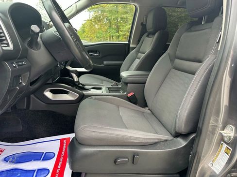 Used 2023 Nissan Frontier SV w/ SV Convenience Package image 26