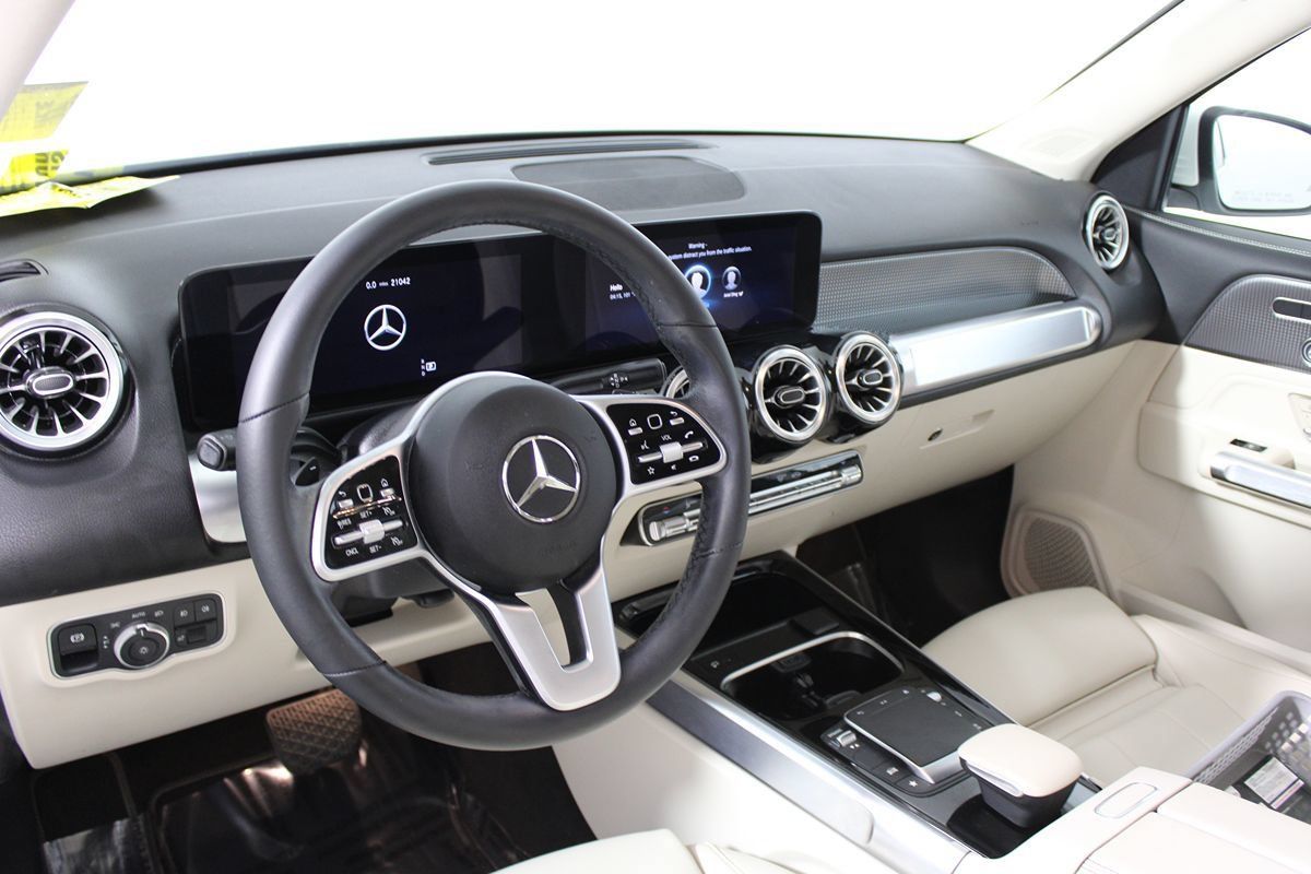 Used 2023 Mercedes-Benz GLB 250 image 13