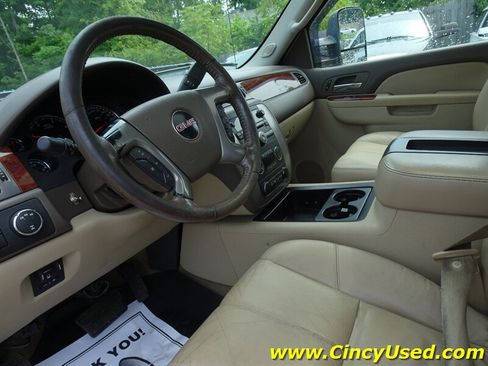 Used 2011 GMC Sierra 3500 SLT w/ SLT Convenience Package AWD/4WD image 11