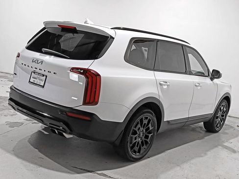Used 2022 Kia Telluride EX w/ EX Premium Package AWD/4WD image 6
