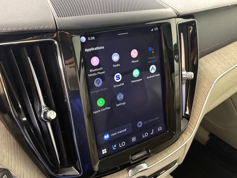 Used 2022 Volvo XC60 B6 Inscription w/ Advanced Package image 26