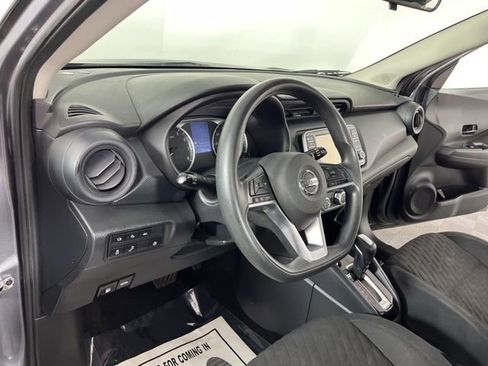 Used 2021 Nissan Kicks S FWD image 20