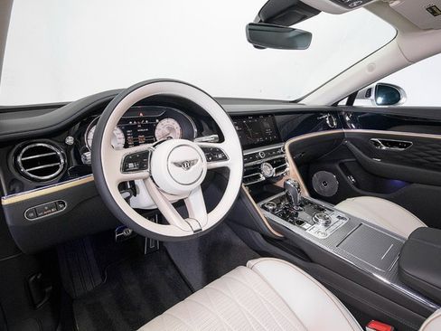 Used 2022 Bentley Flying Spur W12 AWD/4WD image 5