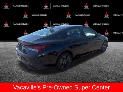 Used 2022 Hyundai Elantra SEL w/ Cargo Package FWD image 5