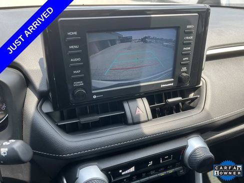 Used 2021 Toyota RAV4 LE AWD/4WD image 40