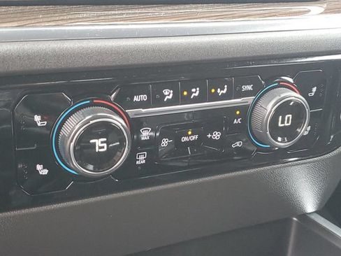 Certified 2024 Chevrolet Silverado 1500 LT Trail Boss w/ Convenience Package II AWD/4WD image 17