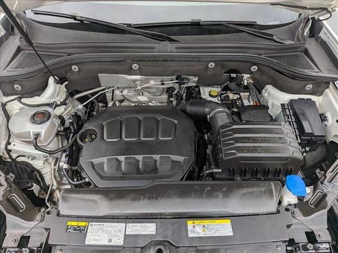 Used 2024 Volkswagen Atlas Cross Sport SE FWD image 21