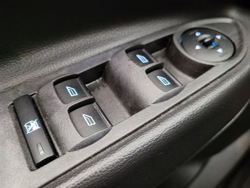 Used 2017 Ford Escape SE image 27