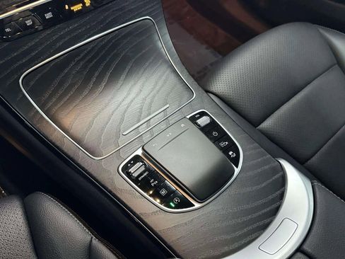 Used 2022 Mercedes-Benz GLC 300 image 20