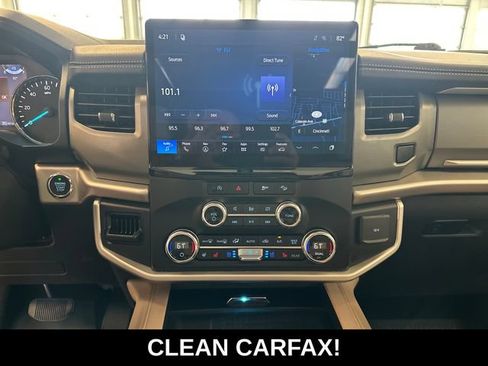 Used 2023 Ford Expedition XLT AWD/4WD image 3