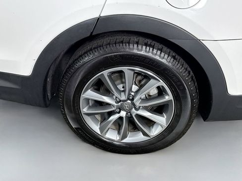 Used 2017 Hyundai Santa Fe SE w/ Cargo Package AWD/4WD image 32