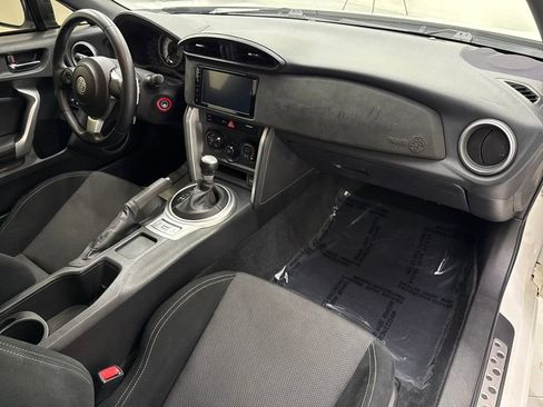 Used 2020 Toyota 86 image 20