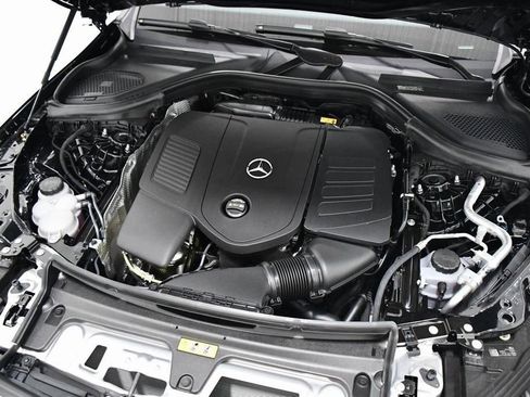 Used 2026 Mercedes-Benz GLC 300 4MATIC image 6
