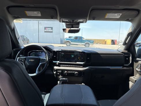 Used 2024 Chevrolet Silverado 1500 LTZ w/ Technology Package image 29