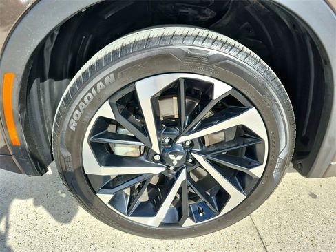 Used 2024 Mitsubishi Outlander SEL image 9