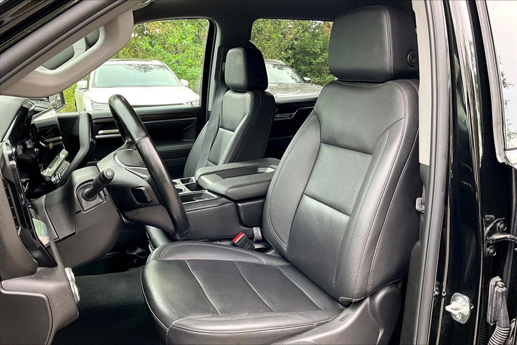 Used 2025 GMC Sierra 1500 SLT AWD/4WD image 34
