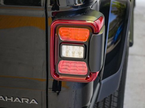 New 2026 Jeep Gladiator Sport image 7