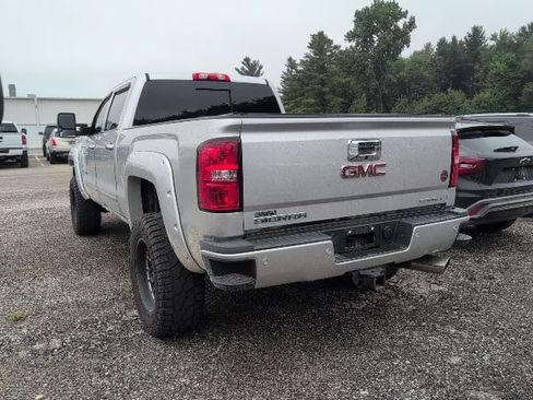 Used 2018 GMC Sierra 2500 Denali w/ Duramax Plus Package AWD/4WD image 6