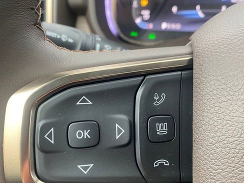 New 2026 RAM 2500 Limited AWD/4WD image 16